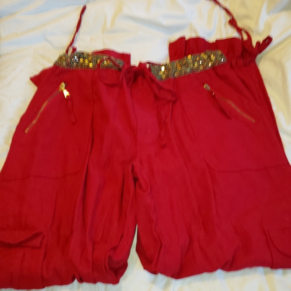 Capris for Women - Picture 2 of 4